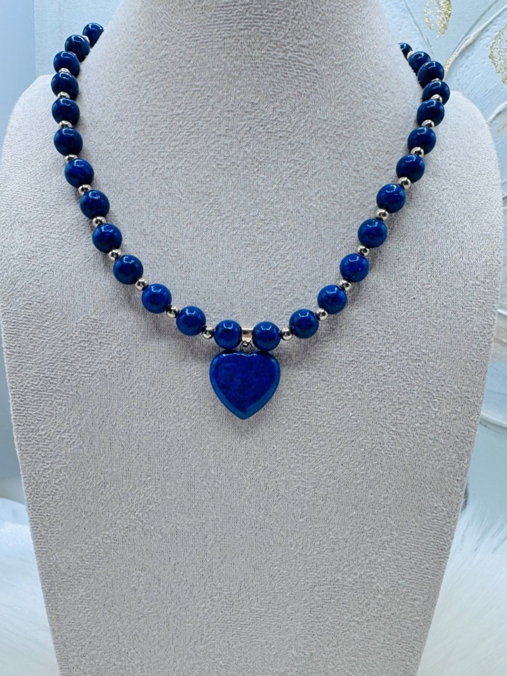 Heart of the Ocean Lapis Lazuli Blue Heart Pendant Beaded Necklace - Picture 3 of 4